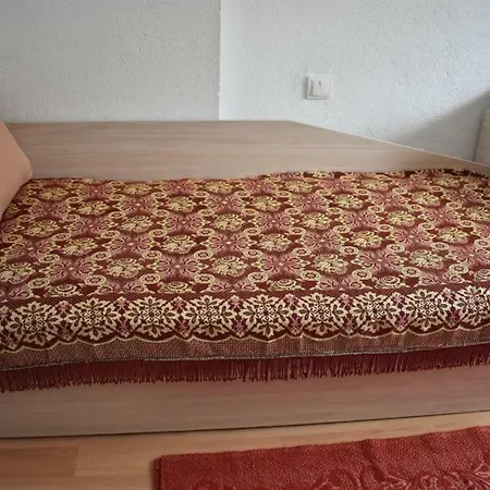 Orpheus Hause Guest house